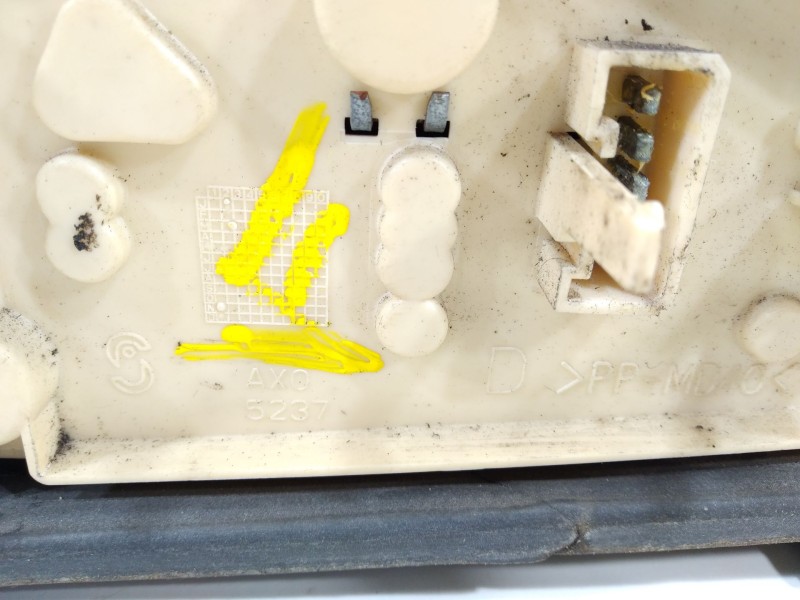 Recambio de piloto trasero derecho para peugeot 106 i (1a, 1c) 1.1 referencia OEM IAM 635184  