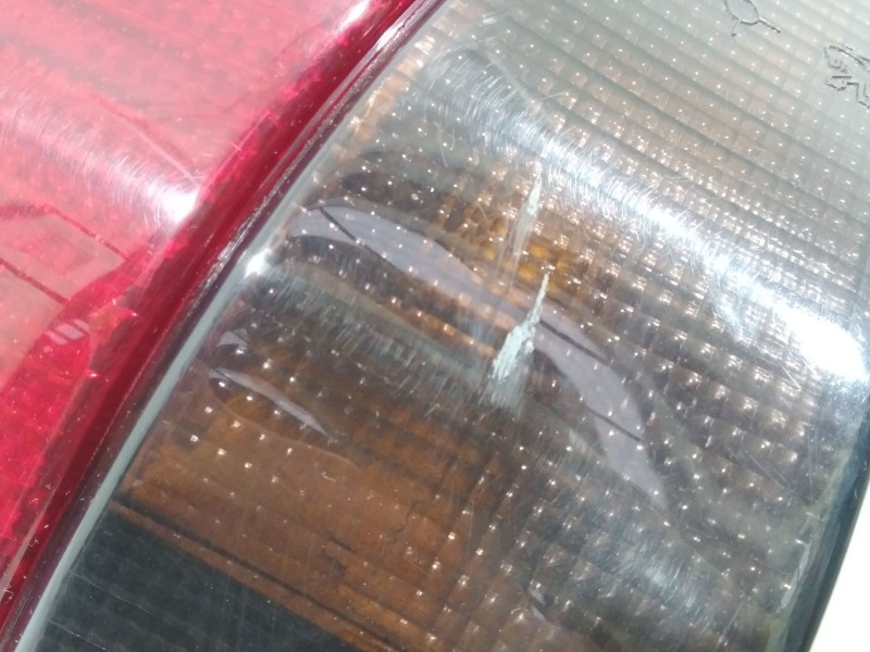 Recambio de piloto trasero izquierdo para peugeot 106 i (1a, 1c) 1.1 referencia OEM IAM 635084  