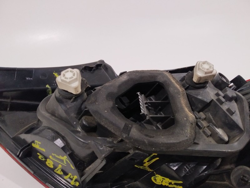 Recambio de piloto trasero izquierdo para opel corsa d ´´111 years´´ referencia OEM IAM 89316319  