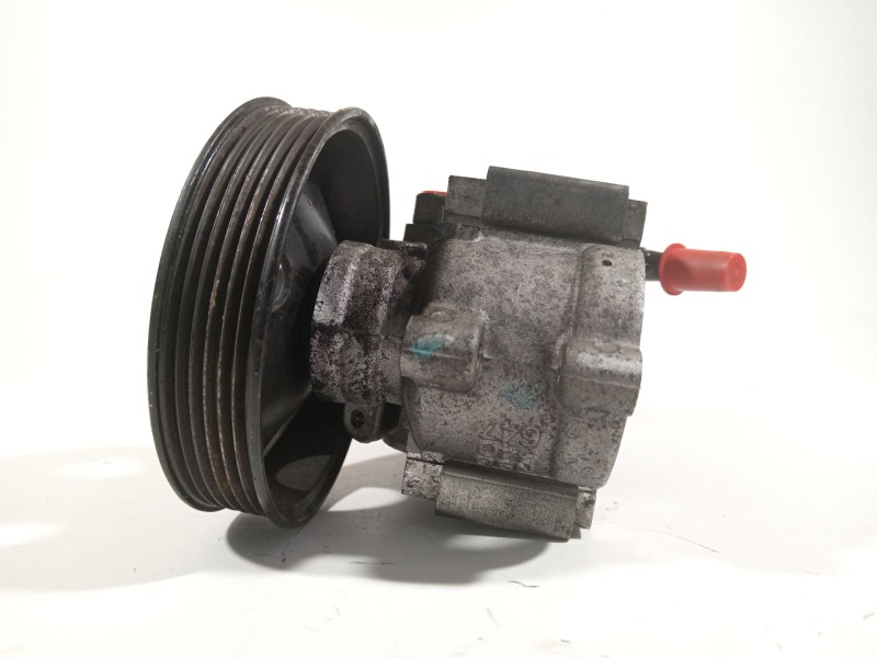 Recambio de bomba direccion para ssangyong rodius xdi referencia OEM IAM 6654602880  