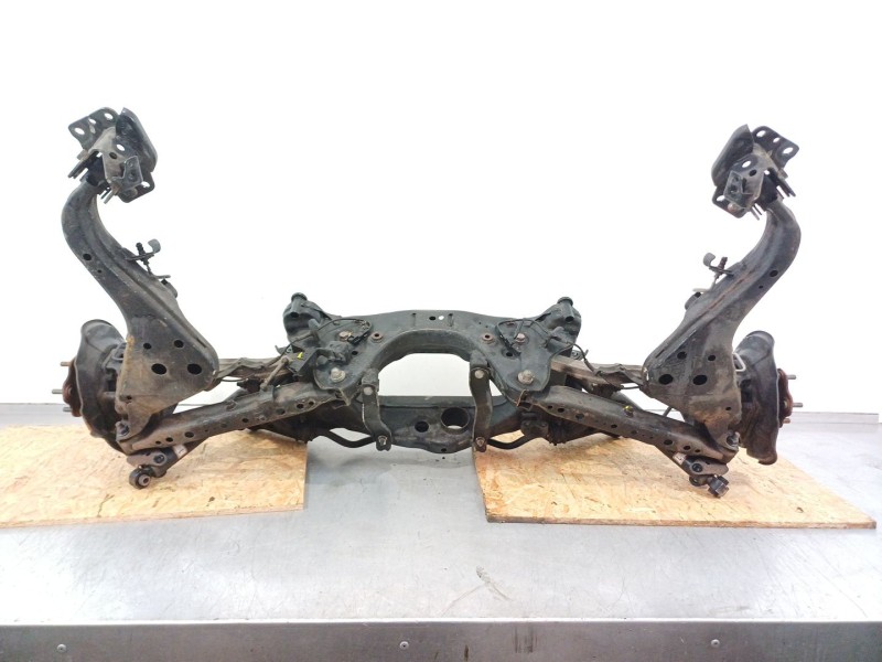 Recambio de puente trasero para nissan x-trail (t32) connect referencia OEM IAM   