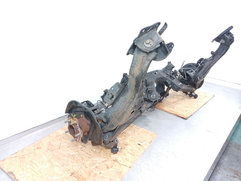 Recambio de puente trasero para nissan x-trail (t32) connect referencia OEM IAM   