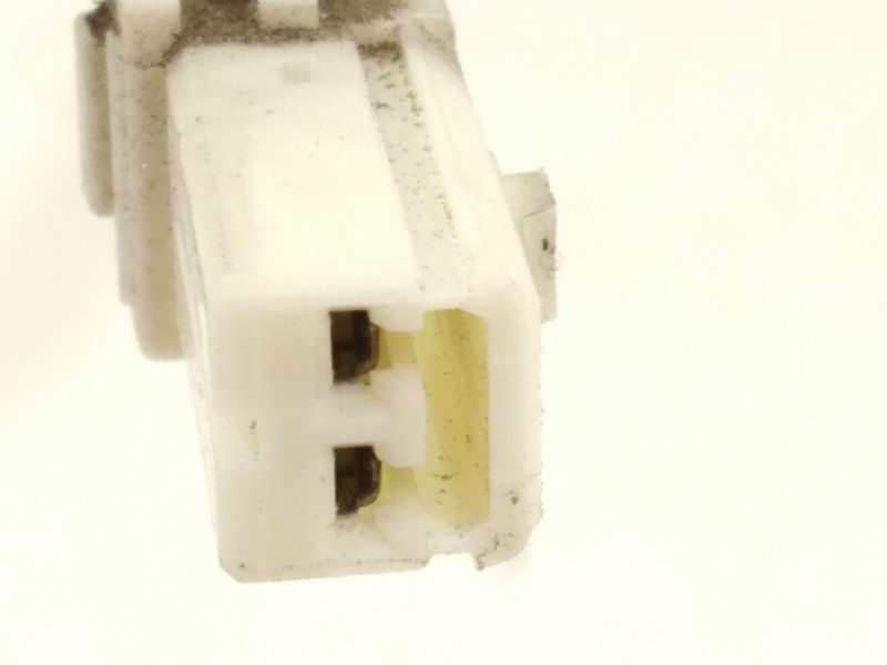 Recambio de piloto trasero izquierdo en porton para ssangyong rodius xdi referencia OEM IAM 8360121403  