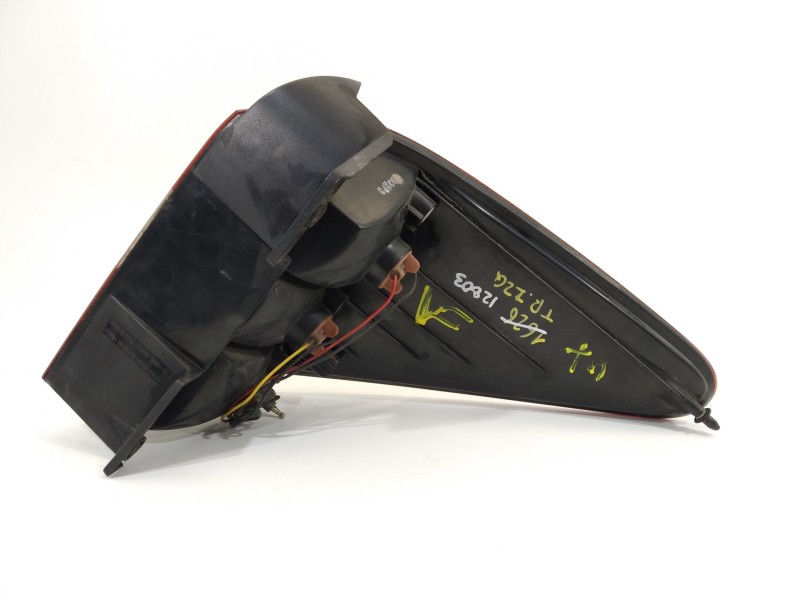 Recambio de piloto trasero izquierdo para ssangyong rodius xdi referencia OEM IAM 8360121304  