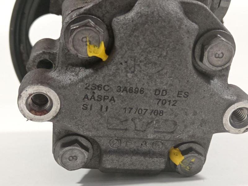 Recambio de bomba direccion para ford fiesta (cbk) ambiente referencia OEM IAM 2S6C3A696DD  