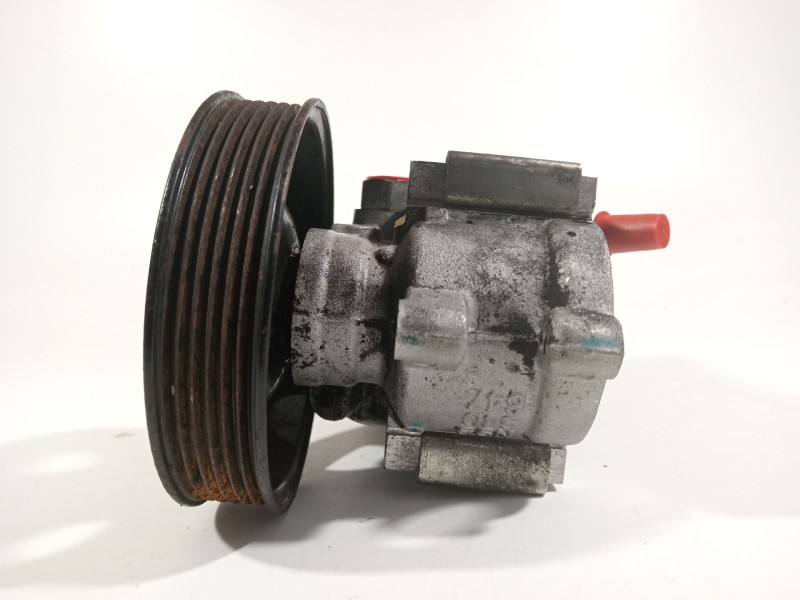 Recambio de bomba direccion para ssangyong rodius xdi referencia OEM IAM 6654602480  