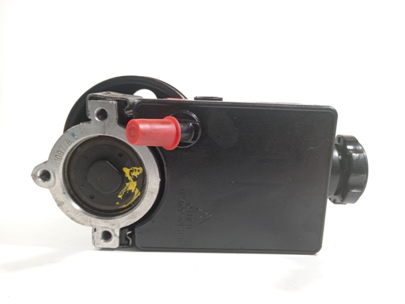 Recambio de bomba direccion para ssangyong rodius xdi referencia OEM IAM 6654602480  