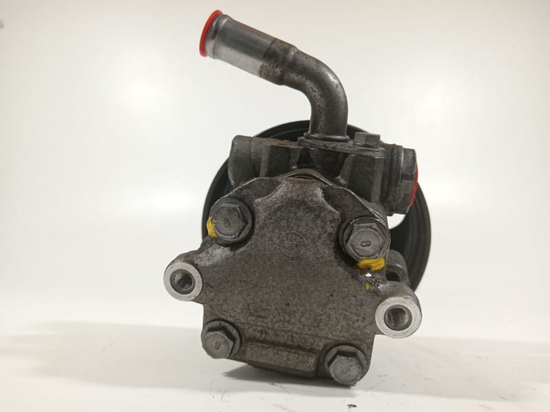 Recambio de bomba direccion para ford fiesta (cbk) ambiente referencia OEM IAM 2S6C3A696DD  