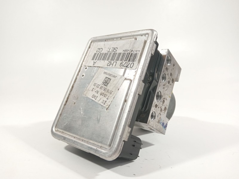 Recambio de abs para ford focus st-line referencia OEM IAM JX612B373GG  