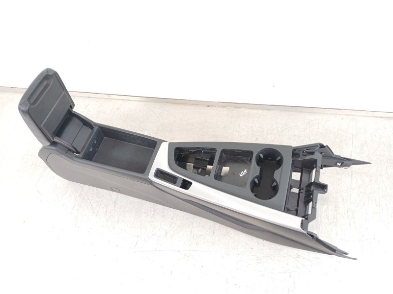 Recambio de apoyabrazos central para audi a5 sportback (f5a) advanced quattro referencia OEM IAM 8W1863241A  