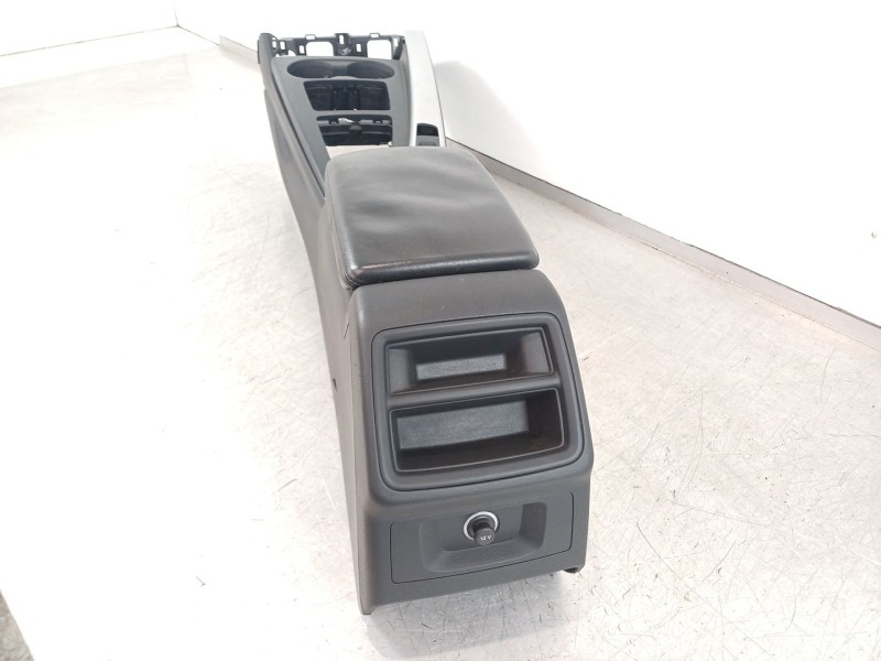 Recambio de apoyabrazos central para audi a5 sportback (f5a) advanced quattro referencia OEM IAM 8W1863241A  