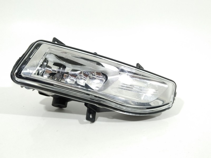 Recambio de faro antiniebla derecho para nissan qashqai ii suv (j11, j11_) 1.5 dci referencia OEM IAM 261508995A  90078635