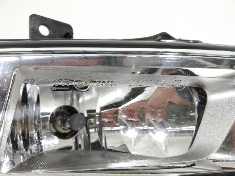 Recambio de faro antiniebla derecho para nissan qashqai ii suv (j11, j11_) 1.5 dci referencia OEM IAM 261508995A  90078635