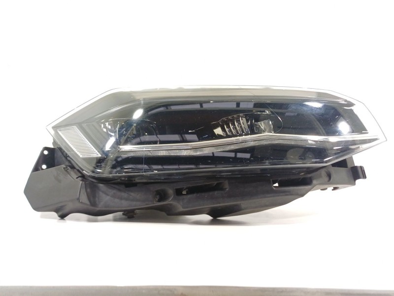 Recambio de faro derecho para volkswagen polo vi (aw1, bz1, ae1) 1.0 tsi referencia OEM IAM 2G1941036B  2G1941773