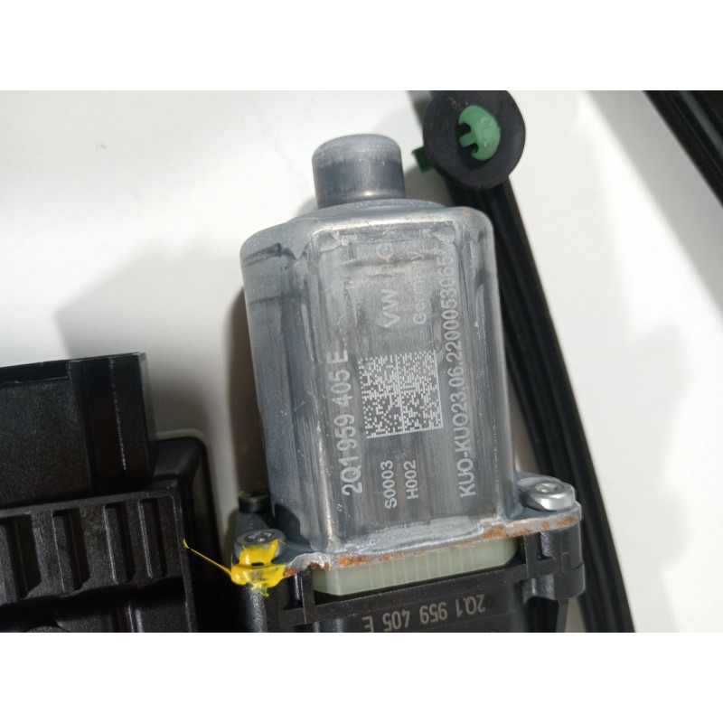 Recambio de elevalunas delantero izquierdo para seat ibiza (kj1) referencia OEM IAM 6F0837461C  2Q1959405E