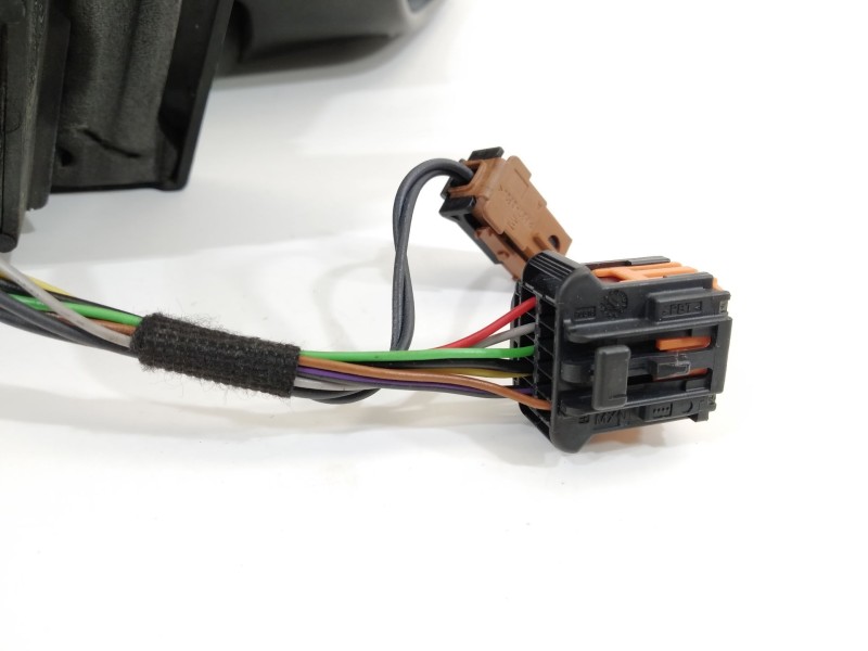 Recambio de retrovisor derecho para peugeot 308 sw access referencia OEM IAM 98088639XT  