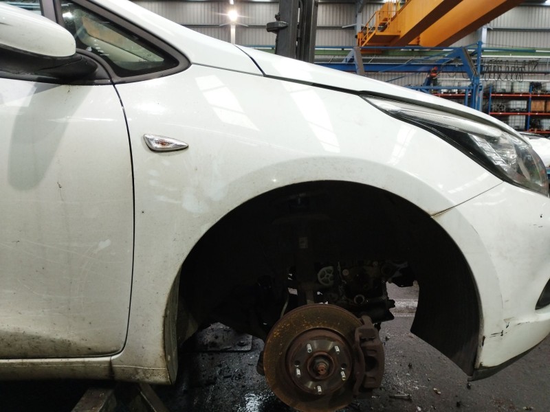 Recambio de aleta delantera derecha para kia cee´d (jd) 1.4 cvvt referencia OEM IAM   
