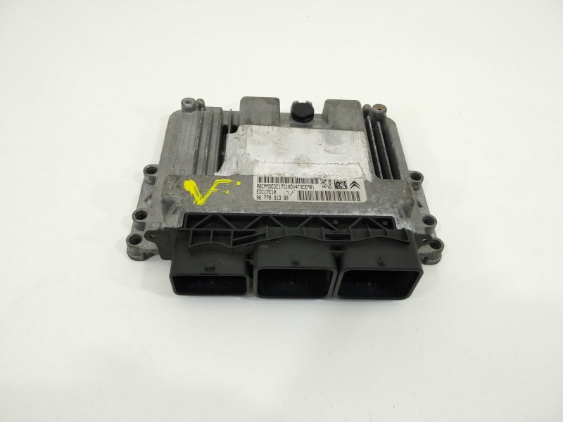 Recambio de centralita motor uce para peugeot 206+ básico referencia OEM IAM 9677031380 EDC17C10 0281017937