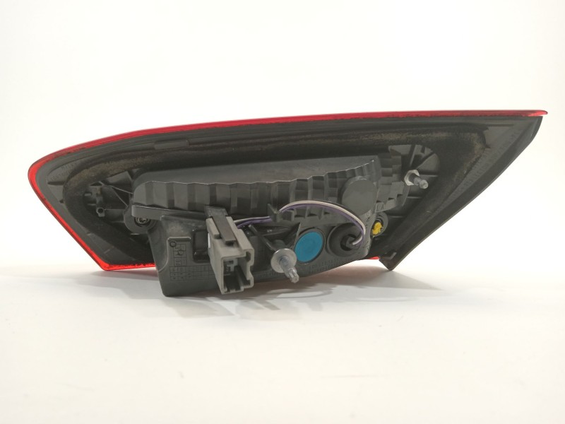 Recambio de piloto trasero izquierdo en porton para ford focus st-line referencia OEM IAM JX7B13A603DA  2194745