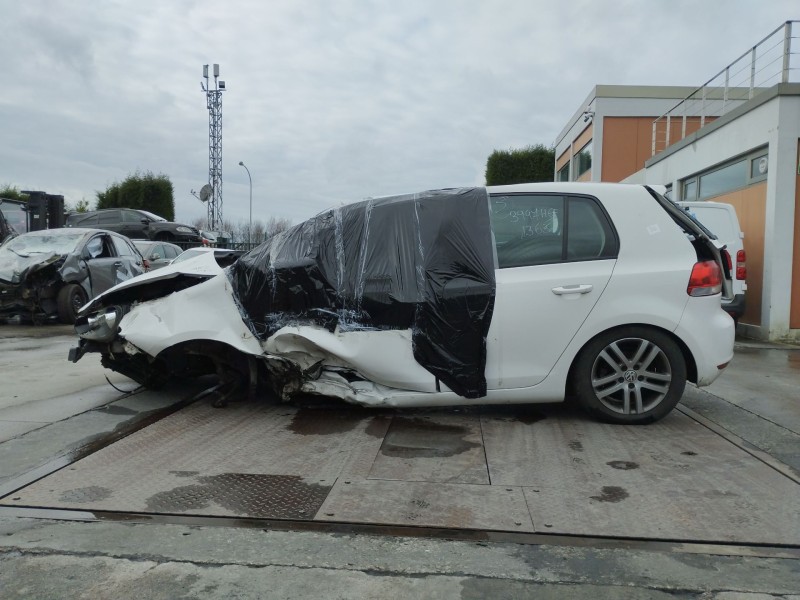 volkswagen golf vi (5k1) del año 2011