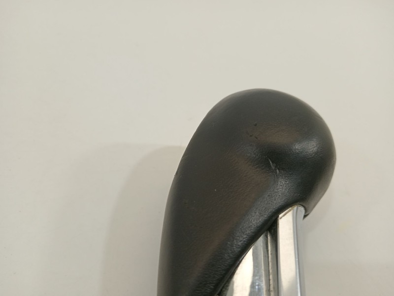 Recambio de pomo palanca cambio para porsche panamera diesel referencia OEM IAM 97042606901  