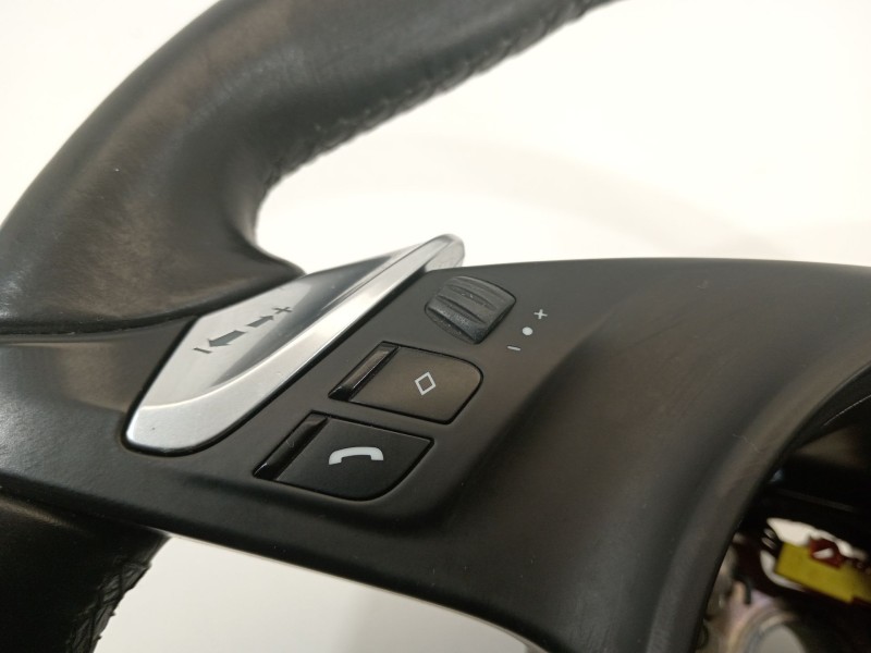 Recambio de volante para porsche panamera diesel referencia OEM IAM 7PP419091CK  