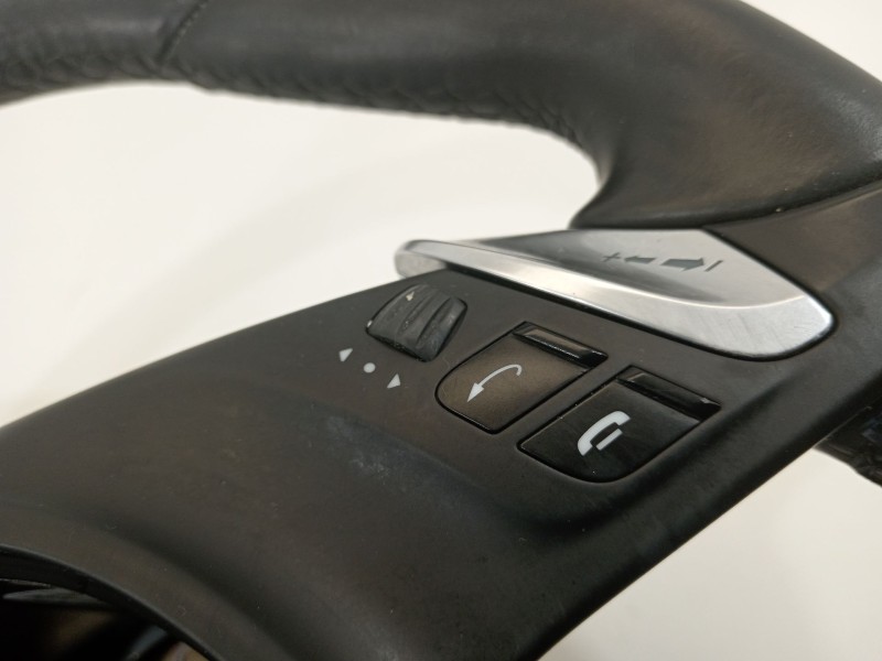 Recambio de volante para porsche panamera diesel referencia OEM IAM 7PP419091CK  