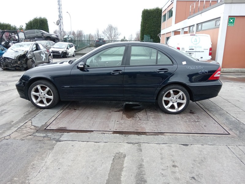 mercedes-benz clase c (w203) del año 2005