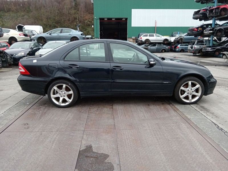 mercedes-benz clase c (w203) del año 2005