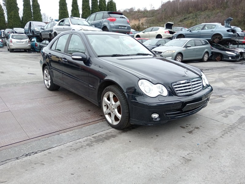 mercedes-benz clase c (w203) del año 2005