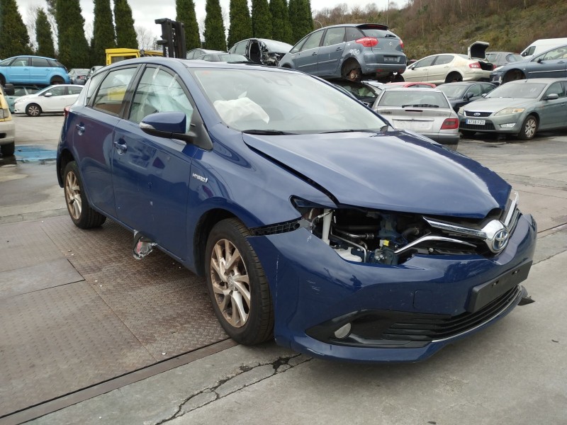 toyota auris (_e18_) del año 2018