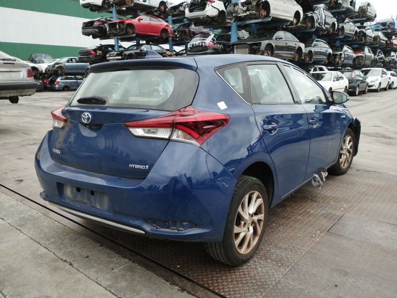 toyota auris (_e18_) del año 2018