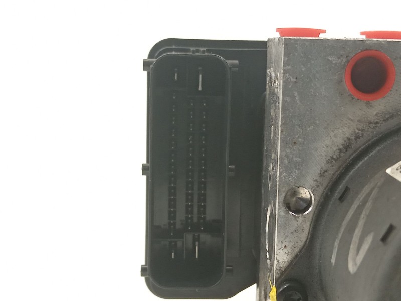 Recambio de abs para hyundai ix35 classic 2wd referencia OEM IAM 589202Y350  