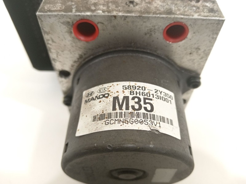Recambio de abs para hyundai ix35 classic 2wd referencia OEM IAM 589202Y350  