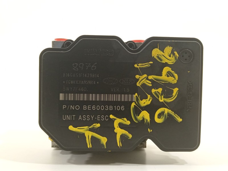 Recambio de abs para hyundai ix35 classic 2wd referencia OEM IAM 589202Y350  