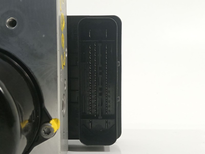 Recambio de abs para ssangyong rodius xdi referencia OEM IAM 4894021300  