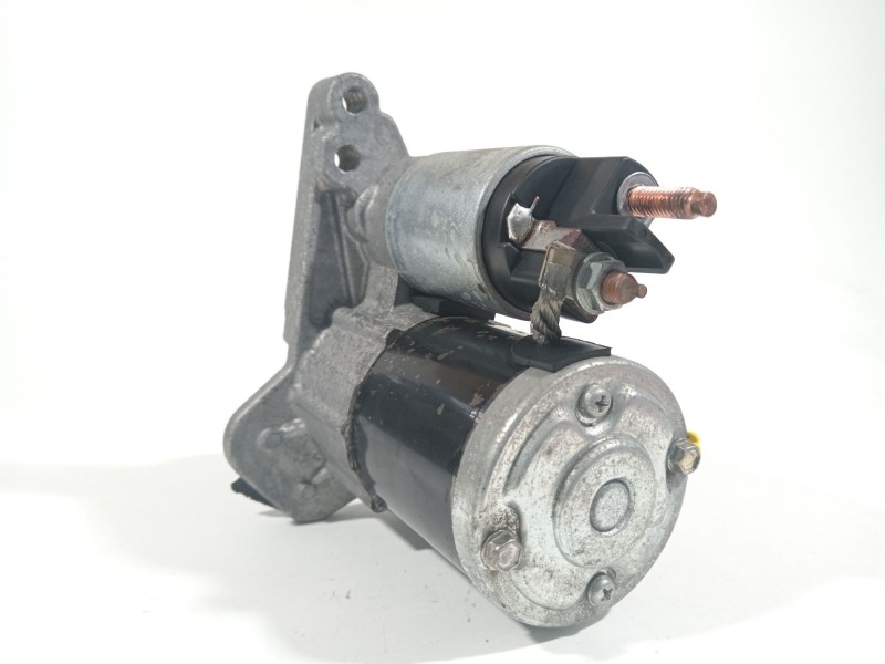 Recambio de motor arranque para renault captur limited referencia OEM IAM 233006662R  