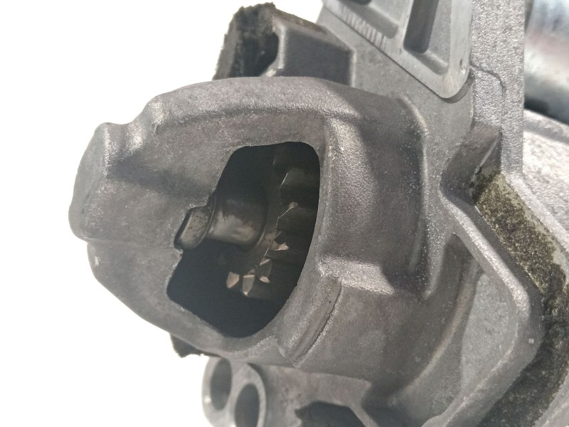 Recambio de motor arranque para renault captur limited referencia OEM IAM 233006662R  