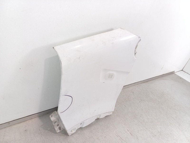 Recambio de aleta delantera izquierda para opel movano referencia OEM IAM   