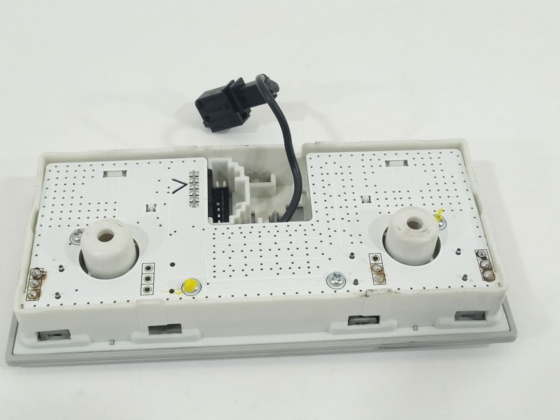 Recambio de luz interior para volkswagen crafter kasten (sy) furgón 35 bl ta fwd referencia OEM IAM 7C0947099E  