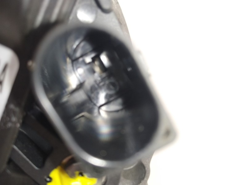 Recambio de alternador para volkswagen crafter kasten (sy) furgón 35 bl ta fwd referencia OEM IAM 03H903026J  