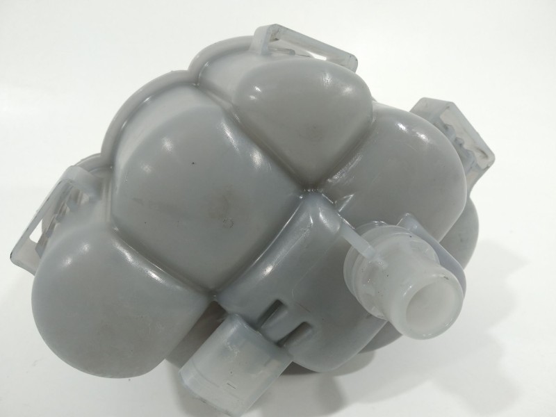 Recambio de deposito expansion para audi a5 sportback (f5a) advanced quattro referencia OEM IAM 8W1121405J  