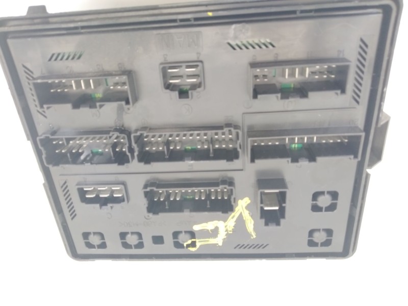 Recambio de caja reles / fusibles para ssangyong rodius xdi referencia OEM IAM A12007C24D  