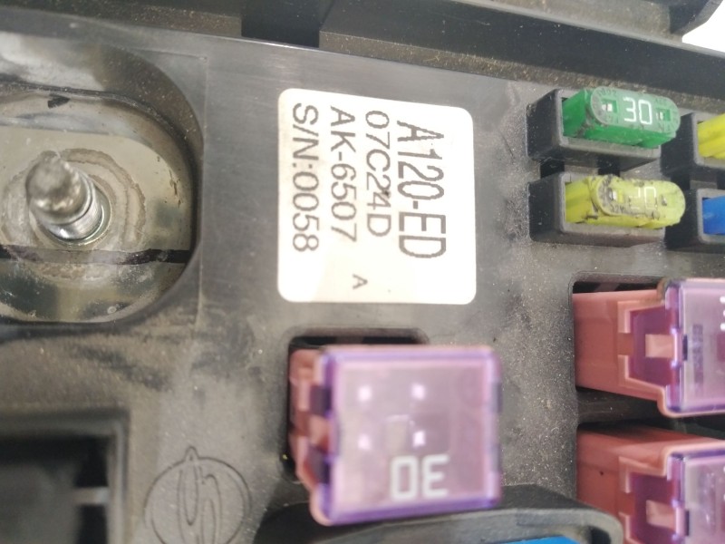 Recambio de caja reles / fusibles para ssangyong rodius xdi referencia OEM IAM A12007C24D  