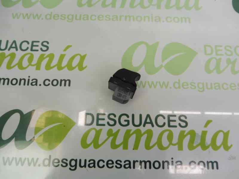 MANDO ELEVALUNAS TRASERO DERECHO 8K0959855A 