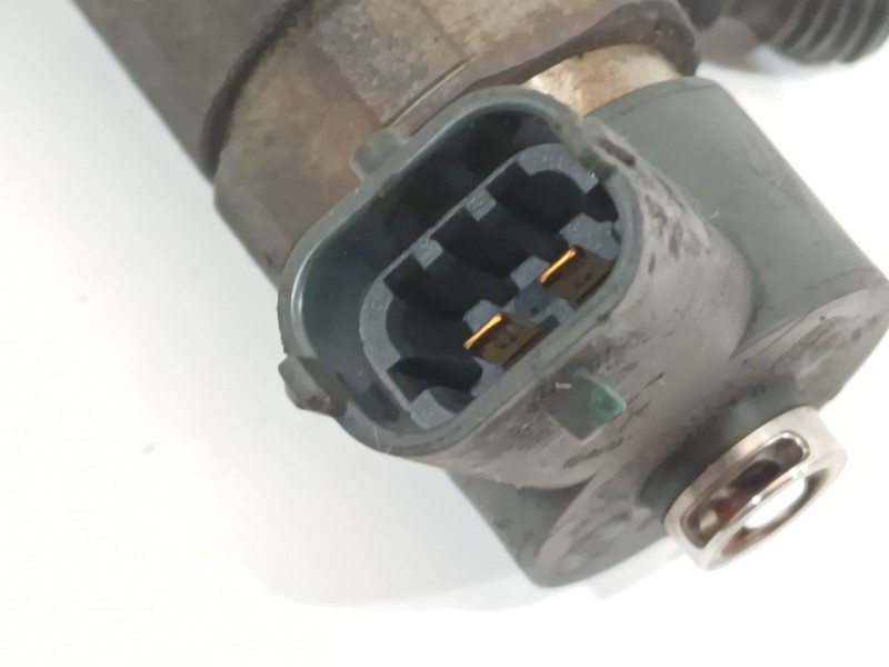 Recambio de inyector para volvo s60 berlina 2.4 d referencia OEM IAM 8658352  0445110078