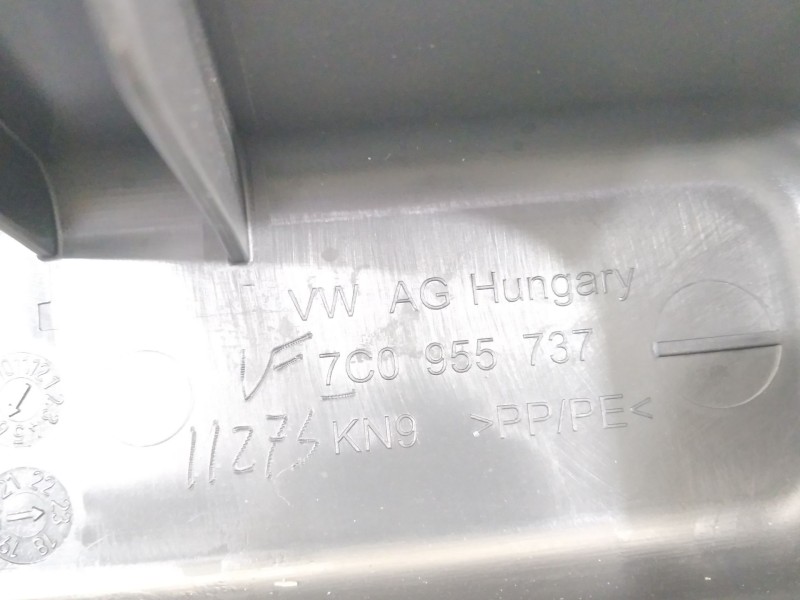 Recambio de moldura para volkswagen crafter kasten (sy) furgón 35 bl ta fwd referencia OEM IAM 7C0955737  