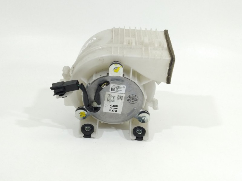 Recambio de ventilador calefaccion para toyota auris (_e18_) 1.8 hybrid (zwe186_) referencia OEM IAM G923012010  1173005164