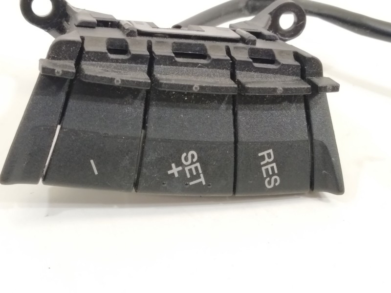 Recambio de mando volante para ford kuga i 2.0 tdci referencia OEM IAM 3M5T9E740AD  