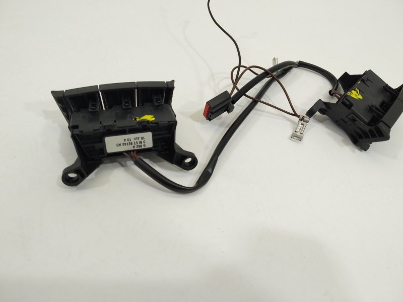 Recambio de mando volante para ford kuga i 2.0 tdci referencia OEM IAM 3M5T9E740AD  